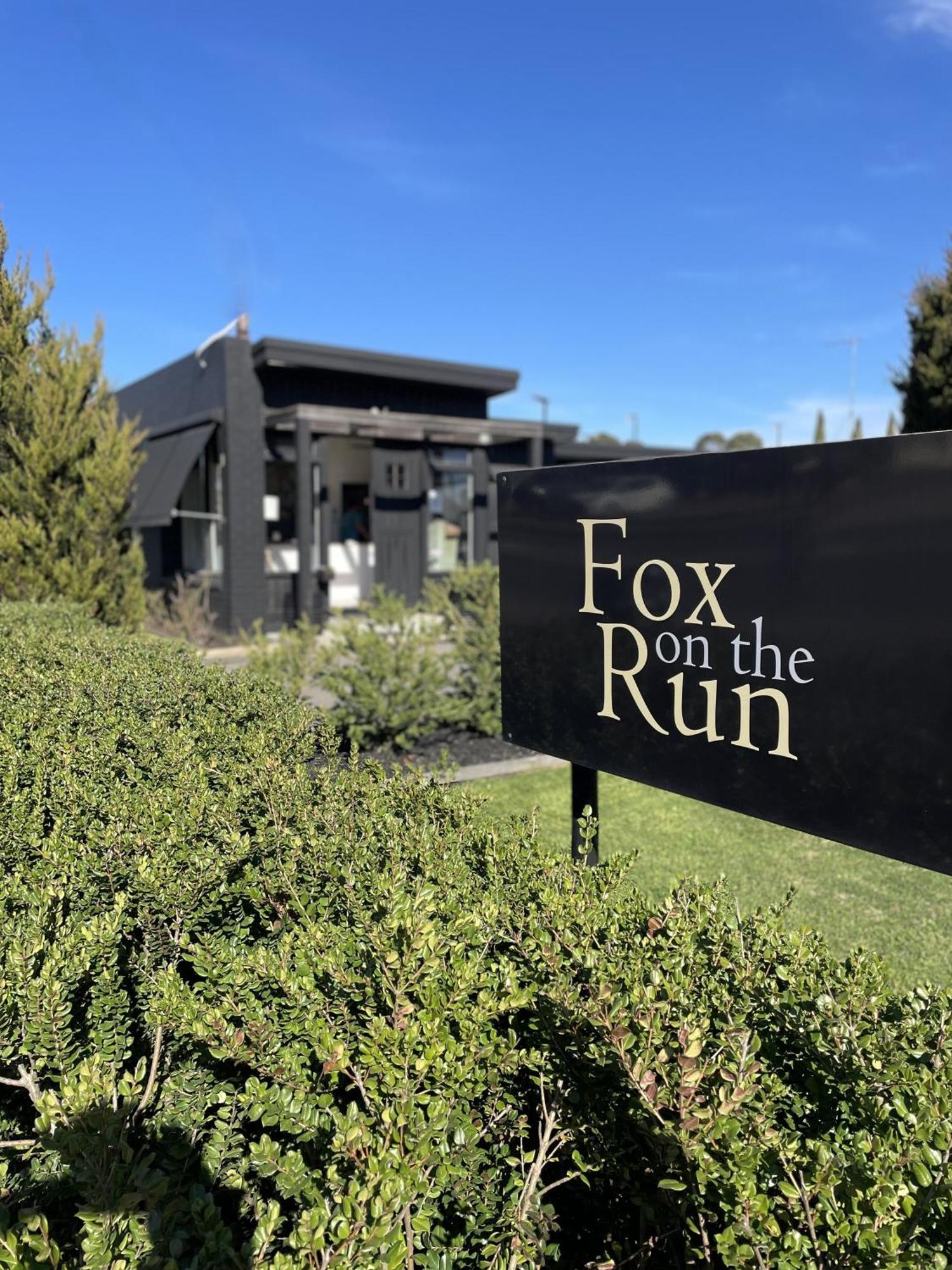 Fox On The Run - Motel Kilmore Exterior photo